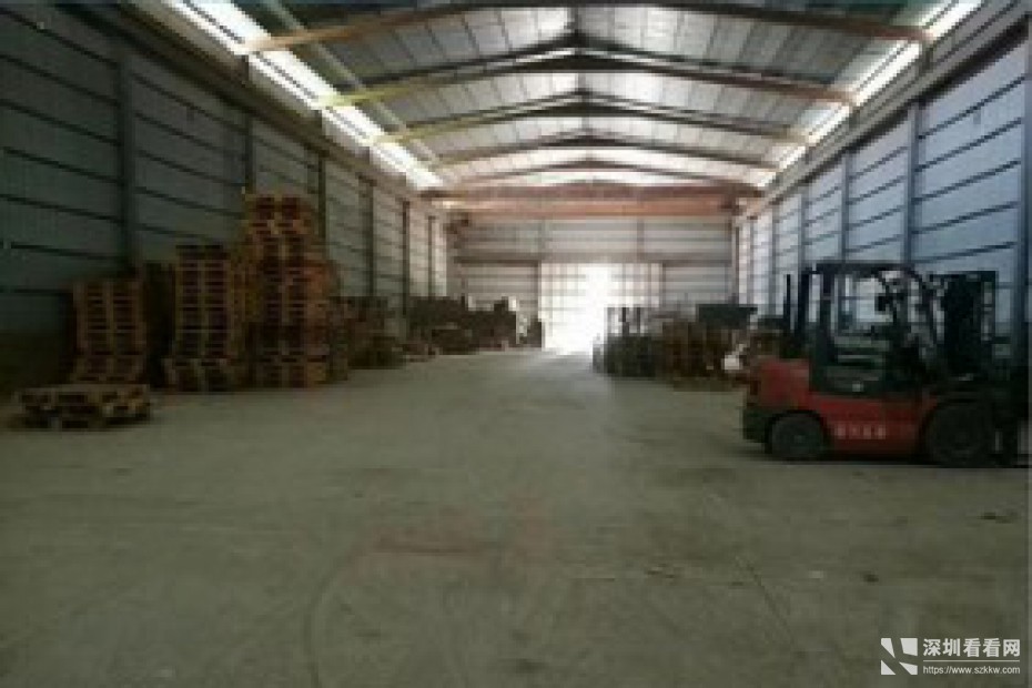 宝安大道边10米高钢构仓库3000平出租