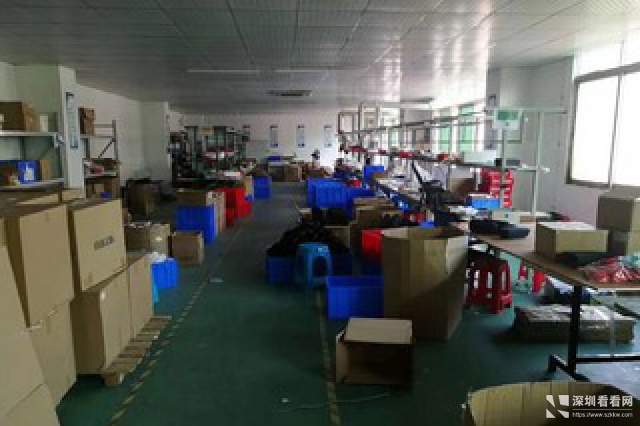 大浪楼上1300平米装修厂房出租