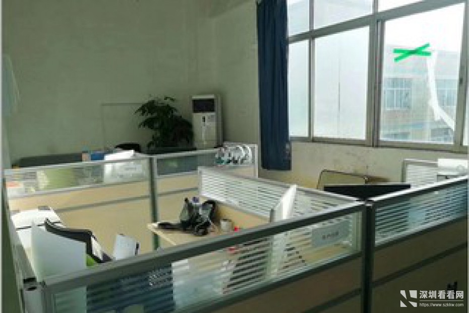 大浪楼上1300平米装修厂房出租