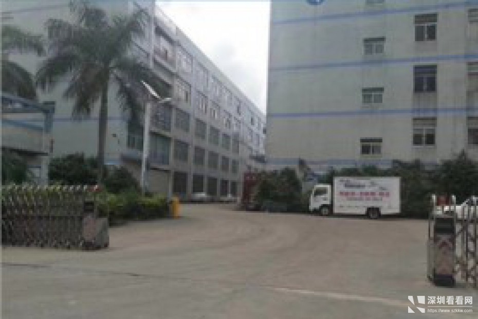 坂田红本工业园5栋12万平米厂房出租