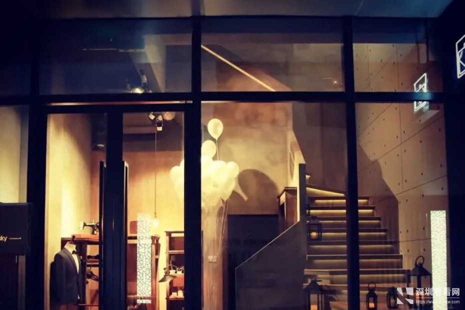 海上世界广场 loft复式格局新装修日料店低价出租