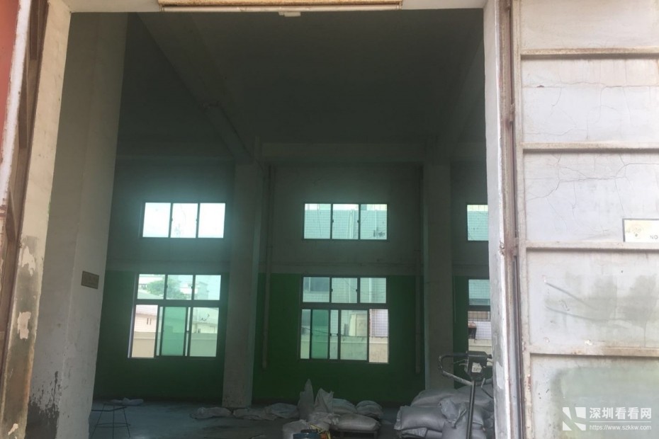 松岗塘下涌涂料化工厂房招租独栋厂房宽敞大气