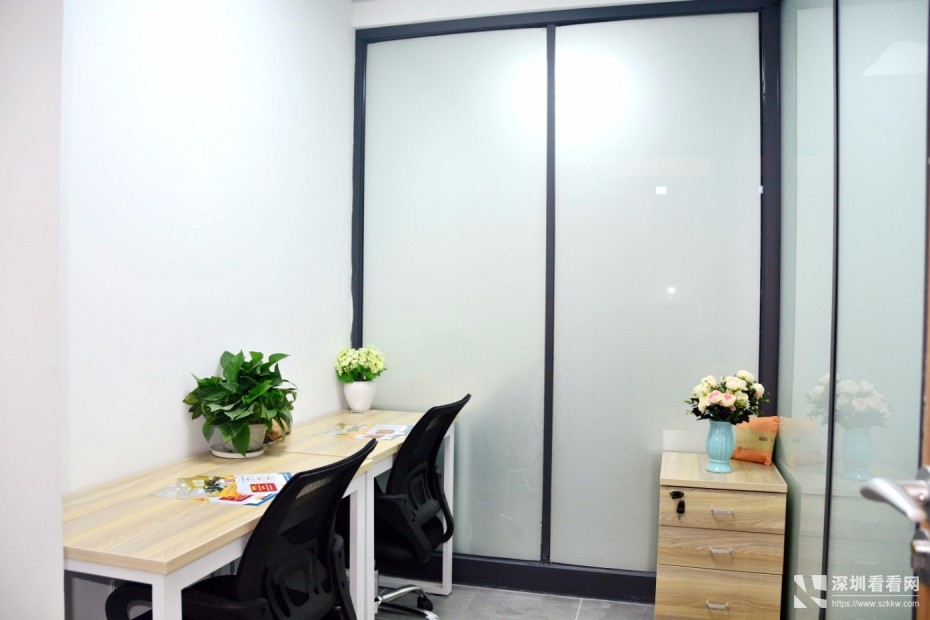 南山蛇口【免水电网费】+可注册办公室精装直租880起