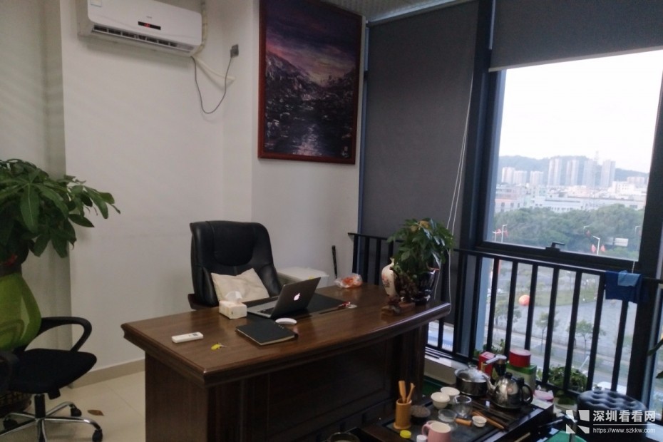 业主免佣金直租!平湖高大上电商写字楼业主免佣出租!65平!