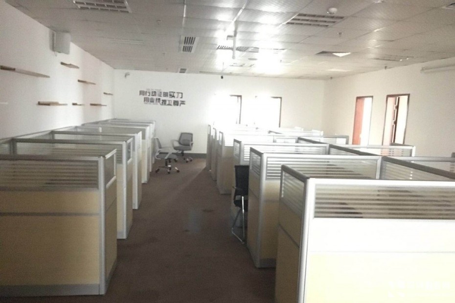 龙岗中心城正中时代广场业主急租独立精装户型230平至520平送免租期