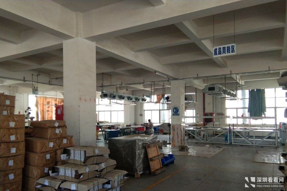 平湖主干道空出1100平精装厂房高度4.5米使用率8成空地大