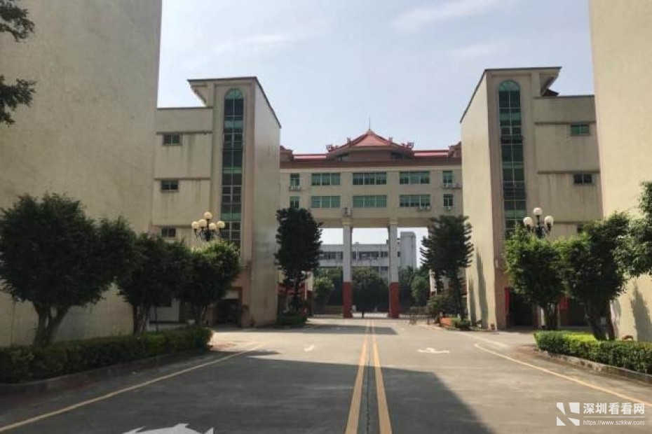 龙岗同乐原房东独栋带装修厂房5600平出租