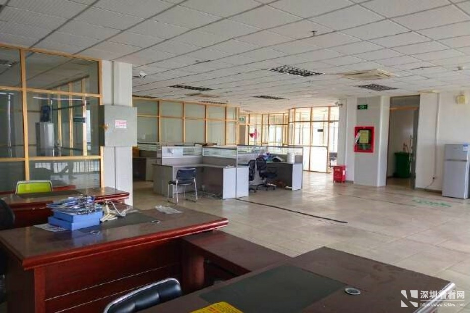 坪山原房东厂房，十万级无尘车间出租！无转让费！现成办公室！