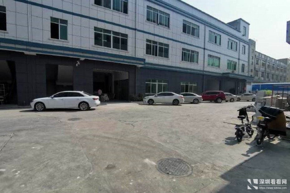 平湖华南城十号地铁口电商园内小面积厂房200平方出租