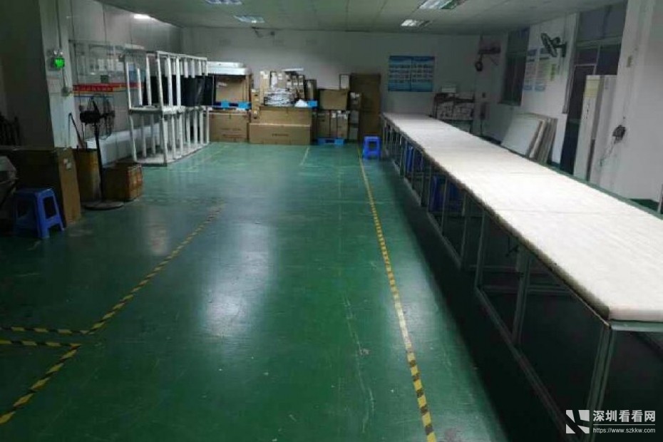 真实资源龙岗龙东楼上780平方米精装修厂房转租适合电子电商