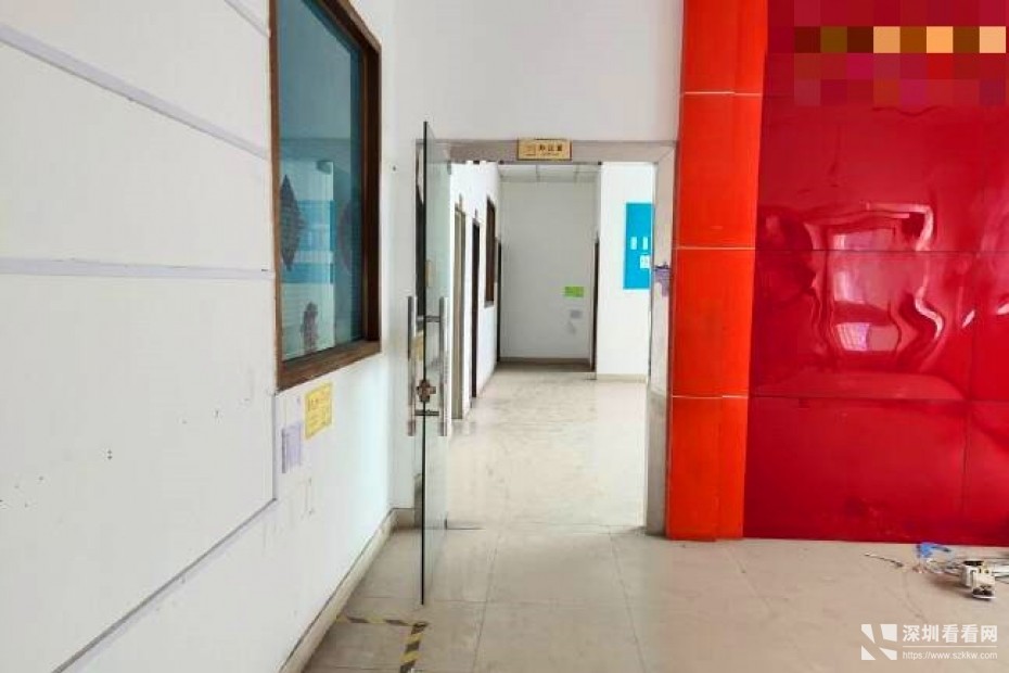 龙岗宝龙科技园原房东3楼450平厂房出租带装修无面积实在