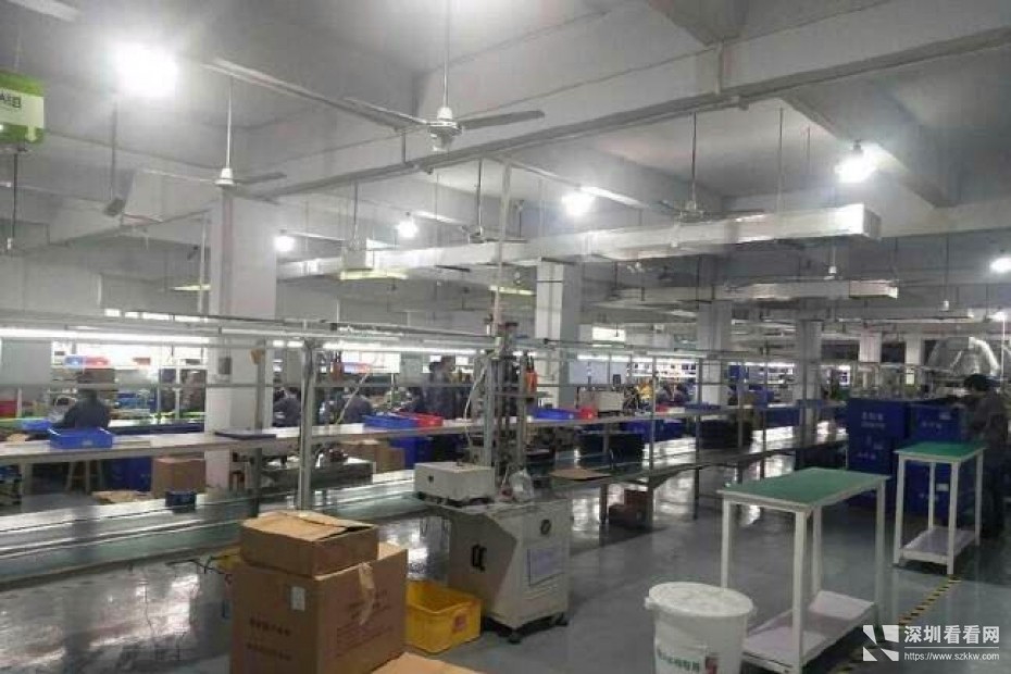 深圳平湖周边新出独门独院1-2层3180平米带红本厂房出租