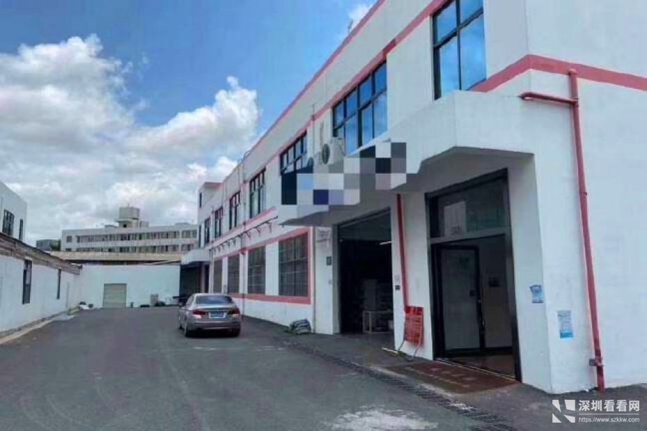 深圳平湖周边新出独门独院1-2层3180平米带红本厂房出租