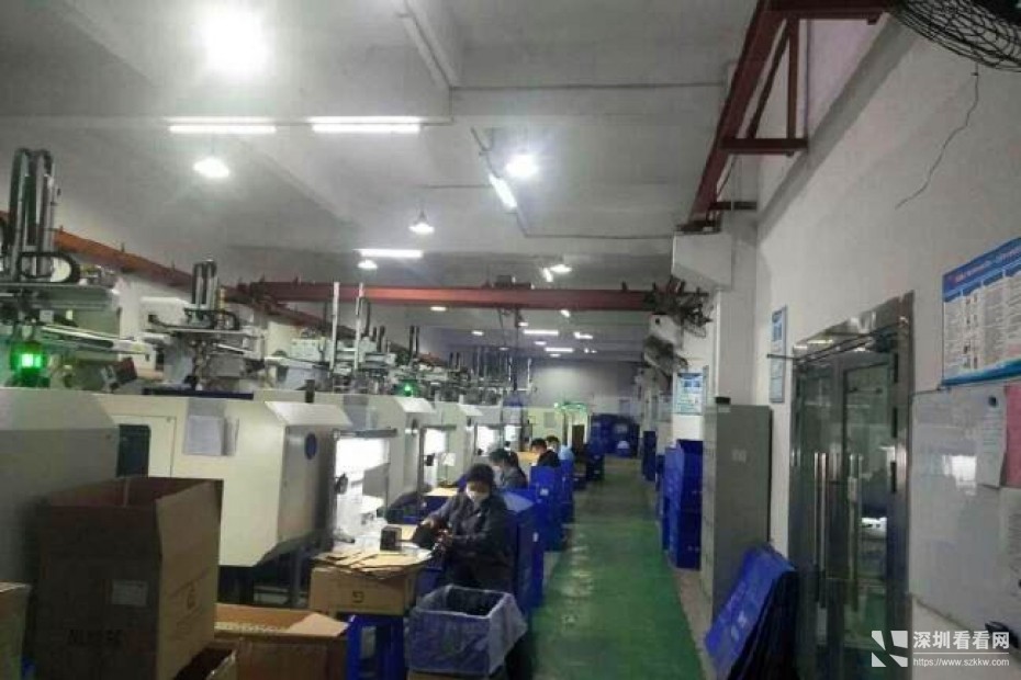 深圳平湖周边新出独门独院1-2层3180平米带红本厂房出租