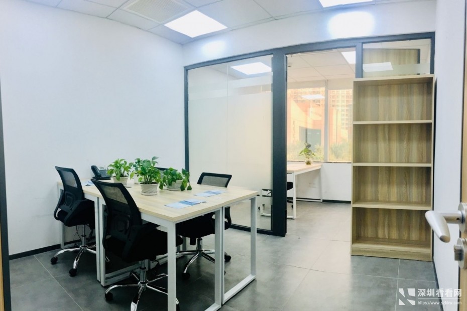 西乡街道办对面共享办公室新城广场大厦 直租工位卡位出租 仅600全包