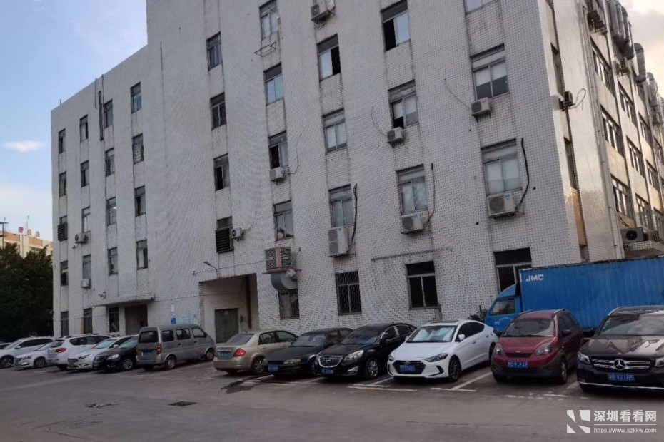 同乐高速路口厂房招租