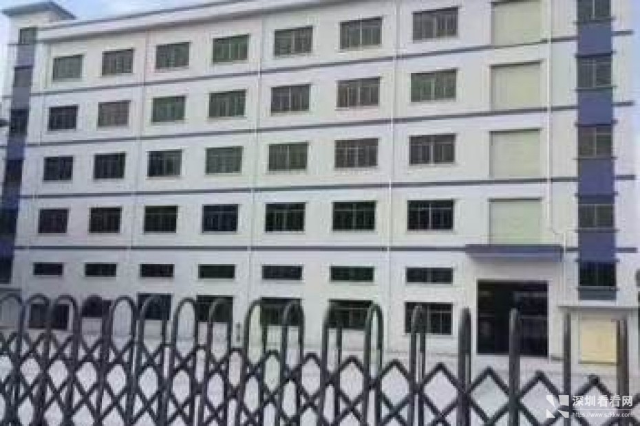 松岗罗田高速路口原房东红本厂房一楼1300平米实际面积出租