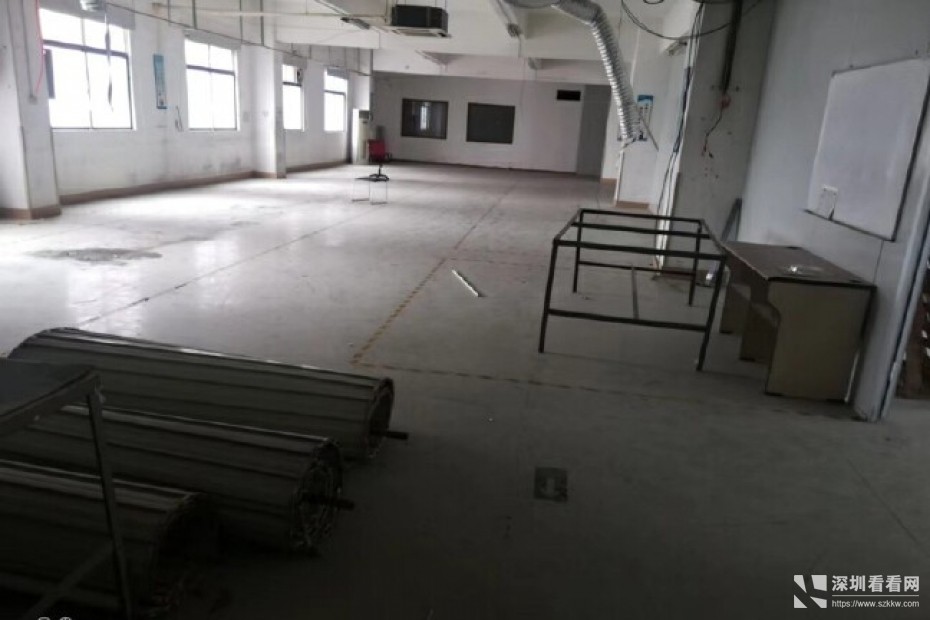 龙岗大型工业园3楼2800平米豪华装修厂房出租