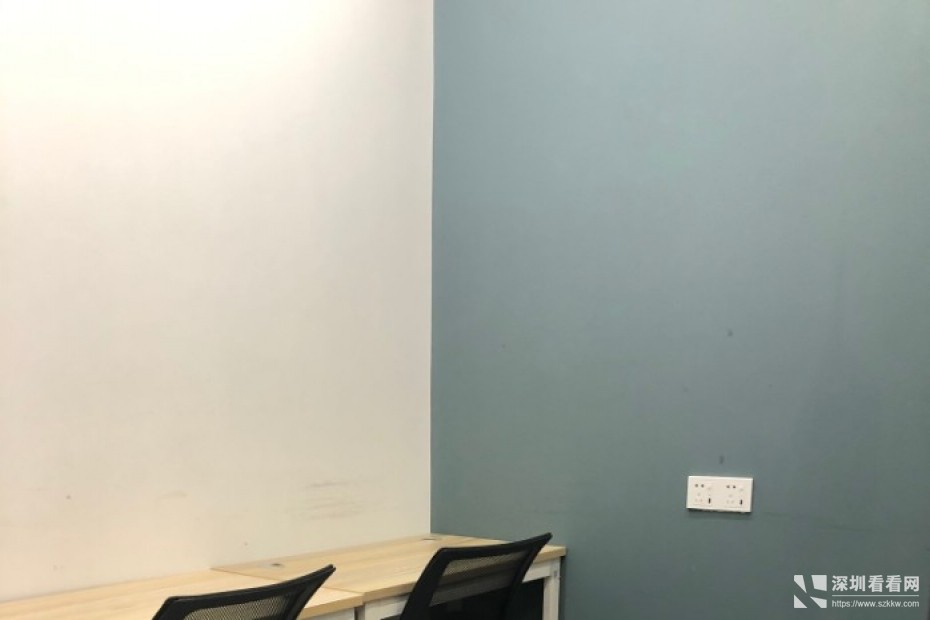 西乡街道办对面107国道新城广场大厦共享办公室工位卡位出租 仅680全包