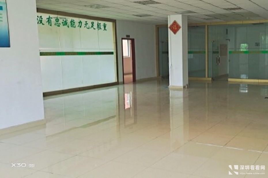 坪山坑梓新出楼上1650平带精装修厂房出租