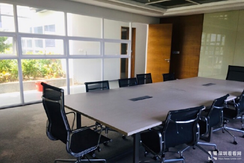 龙岗区横岗花园式精品独院9000平方一部货梯一部观光客梯