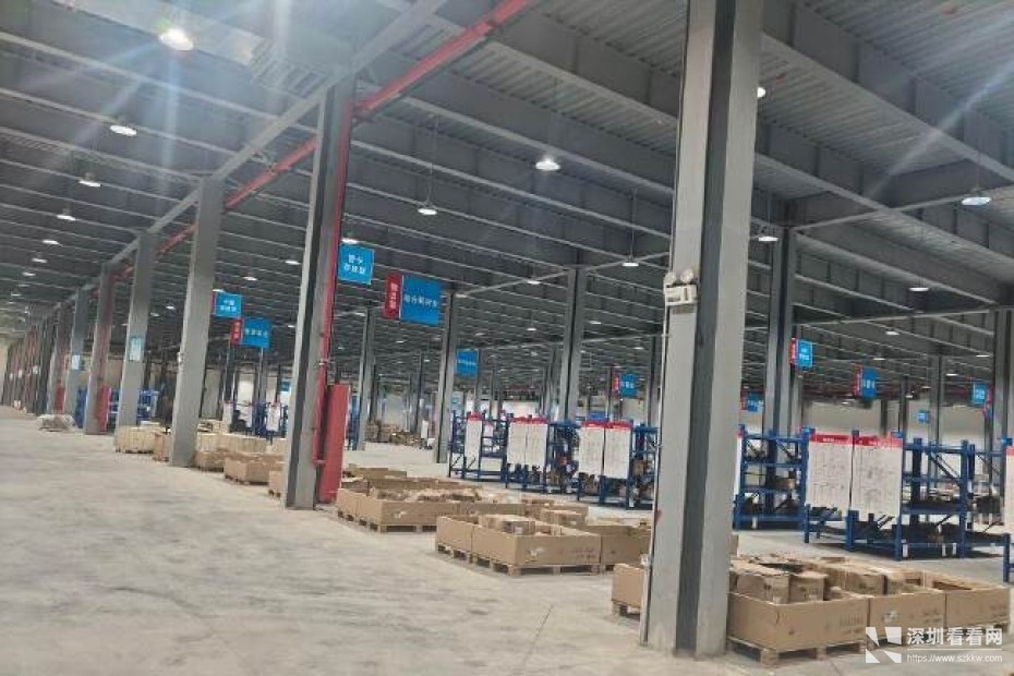 深圳坪山8000平高24米,全新钢结构厂房出租。