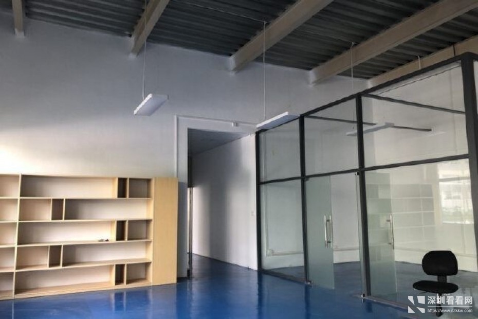 坪山大工业区厂房一楼出租1000平方，可分租可申请补贴