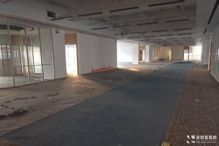 横岗永湖地铁站旁边原房东工业园楼上整层2000平出租