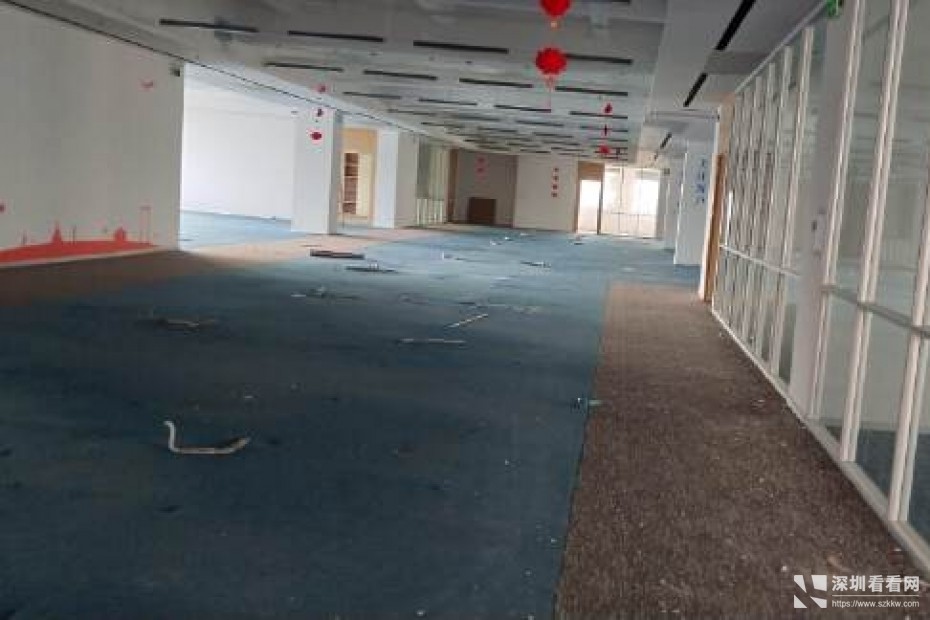 横岗永湖地铁站旁边原房东工业园楼上整层2000平出租