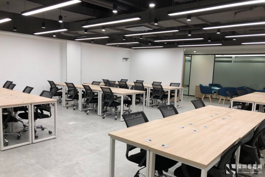 1一50人办公室直租!精装修带租赁红本,配置齐全,赠免租期