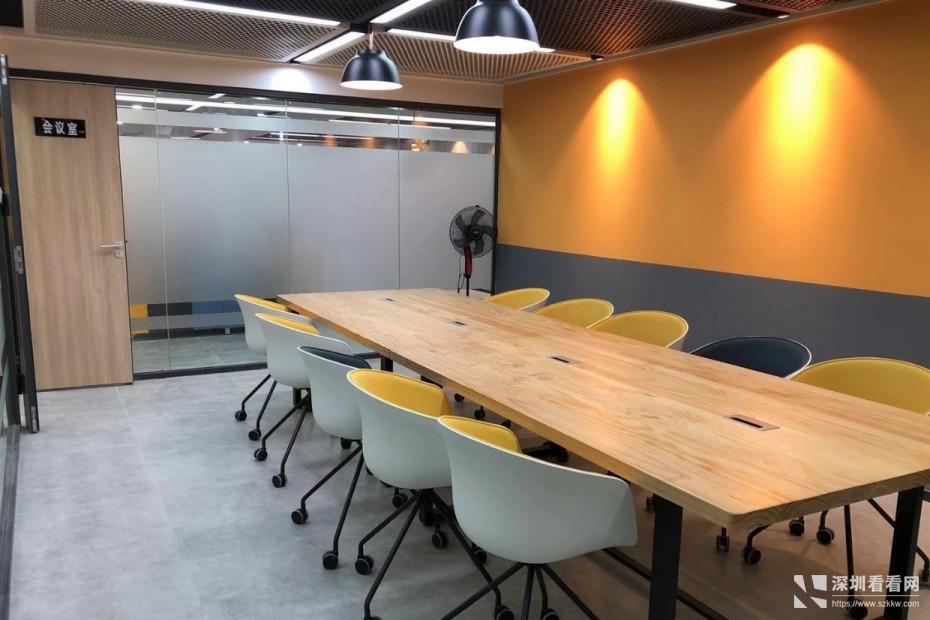 1一50人办公室直租!精装修带租赁红本,配置齐全,赠免租期