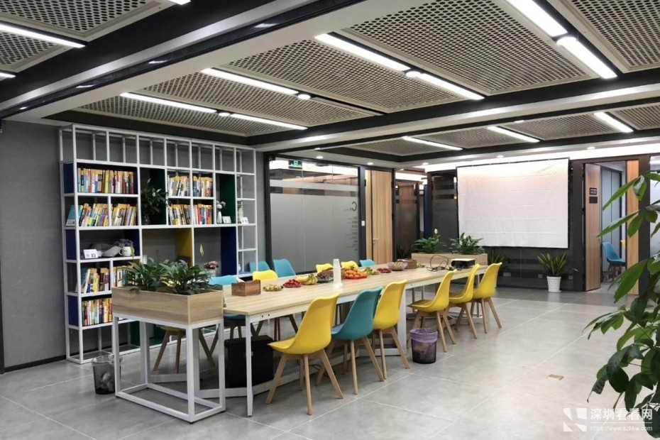 西乡办公室 宝安带红本办公室出租 新安创业孵化器写字楼