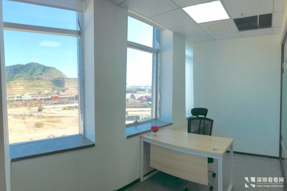 龙华精装办公室出租，租期灵活，租金全包，可申请创业补贴