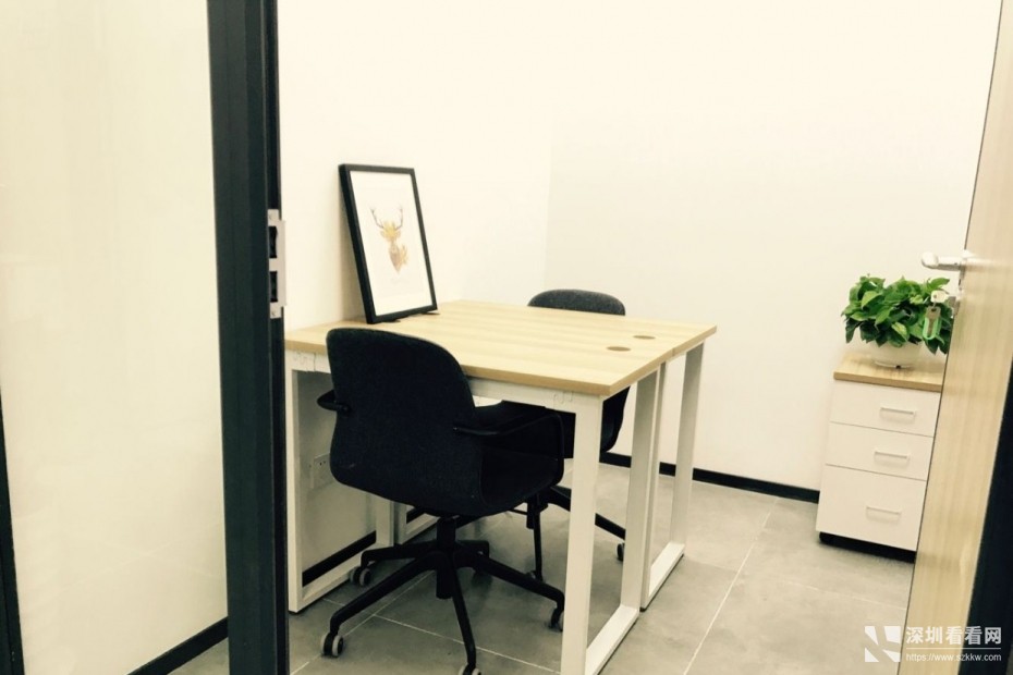 龙岗小面积办公室出租提供房屋红本可注册公司