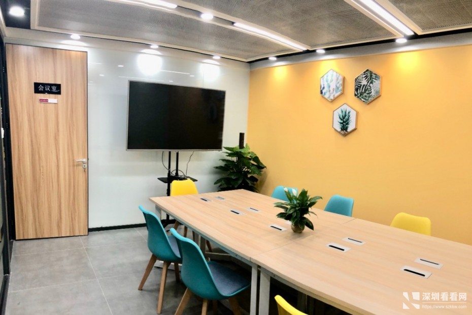 980起配家私平湖地铁口联合办公室出租小团队创业基地可申请补贴