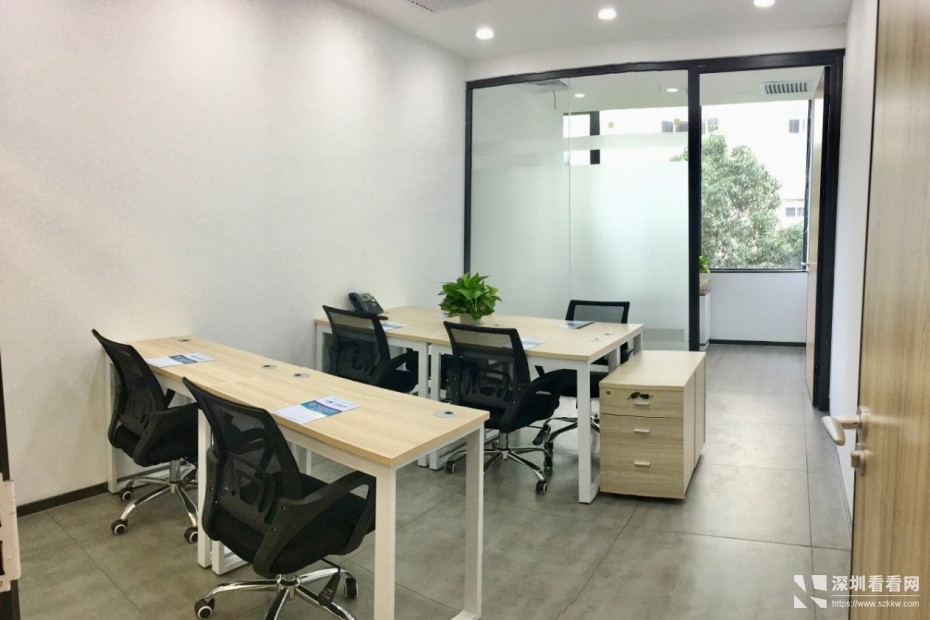 布吉办公室精装配办公家私配租赁合同即租即用