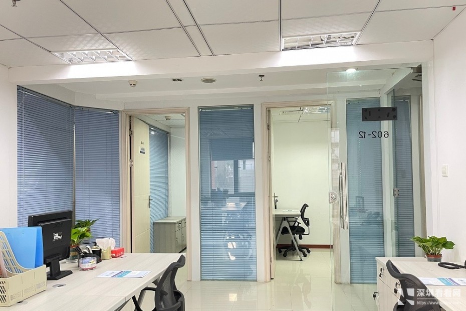 深圳南山科技园桃园站共享办公室卡位出租，可注册配红本可开户