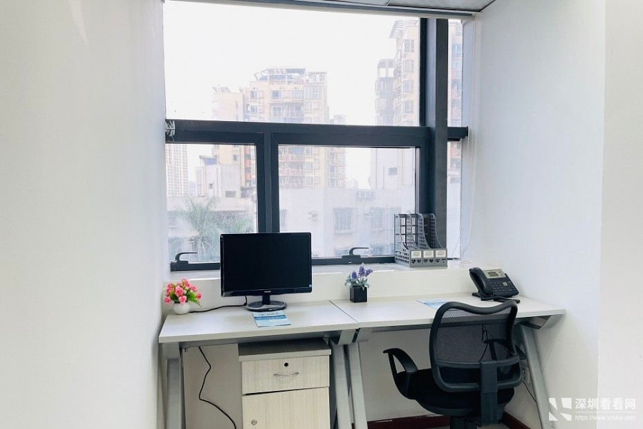 南山地段共享办公室2人间,配红本合同,能注.册拎包办公,费用全包