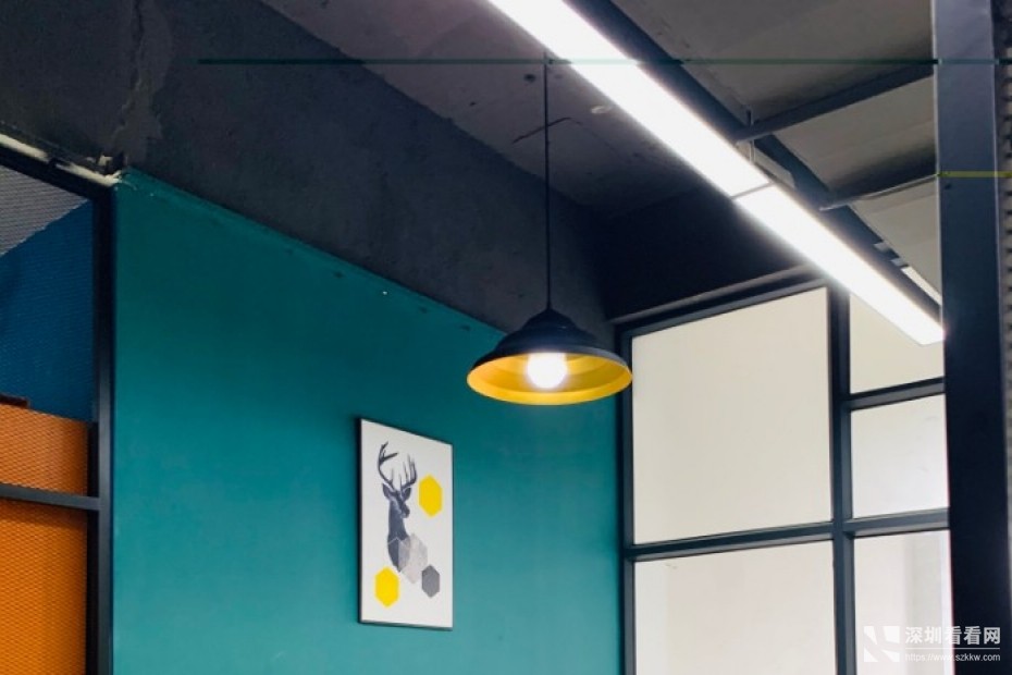 南油办公室出租，临近服装城、布料市场，服装贸易，服装设计