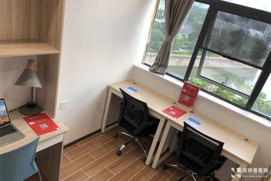 龙岗近地铁办公室出租低至980元每月，包水电，可注册