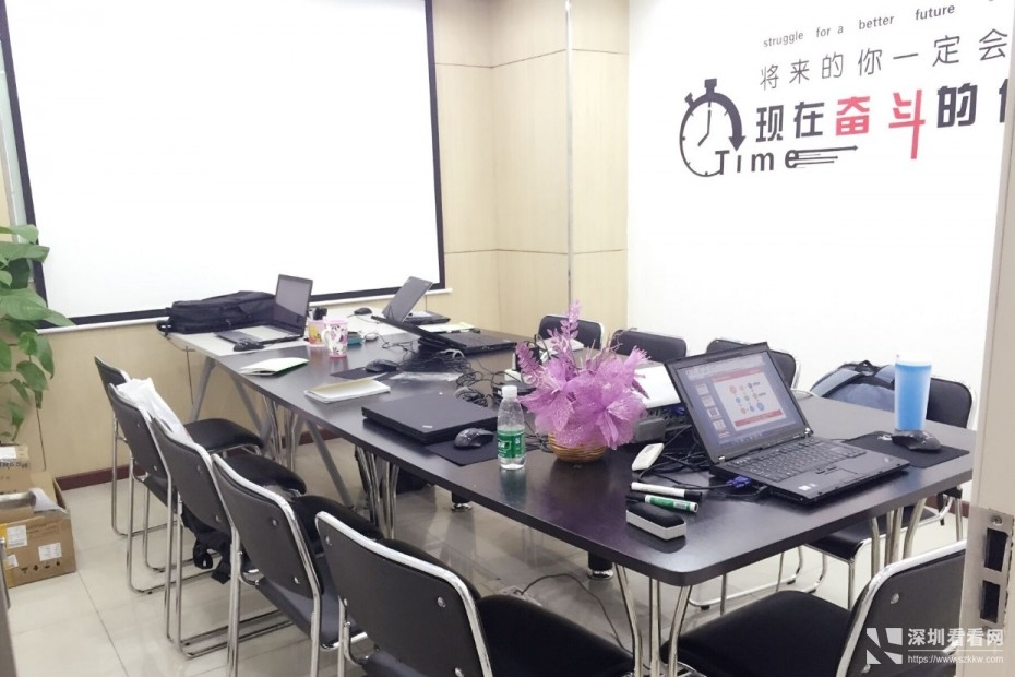 临时小会议室出租研讨会出租抢购价100元