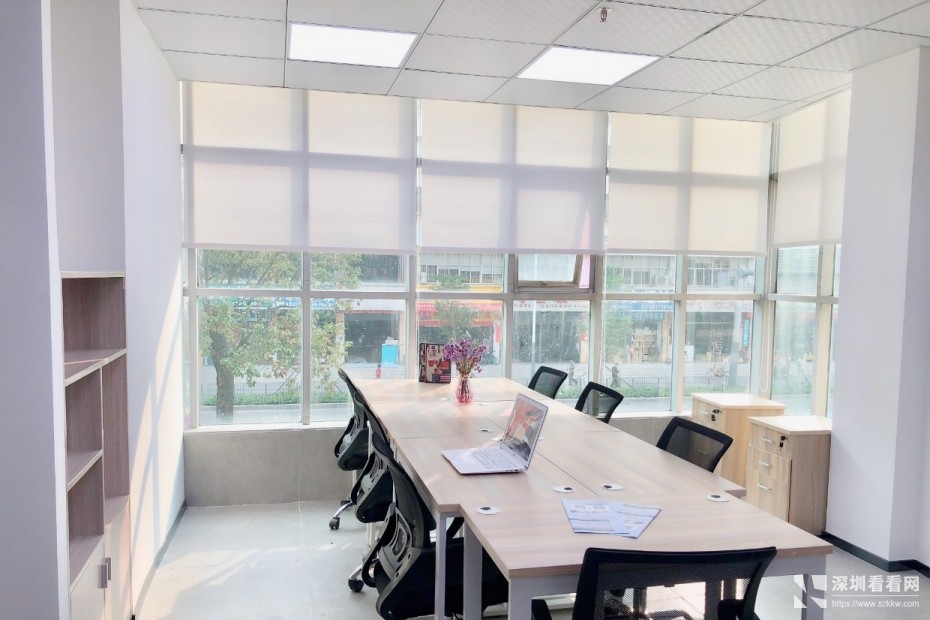 坪洲地铁口附近小面积办公室出租低至980费用全包