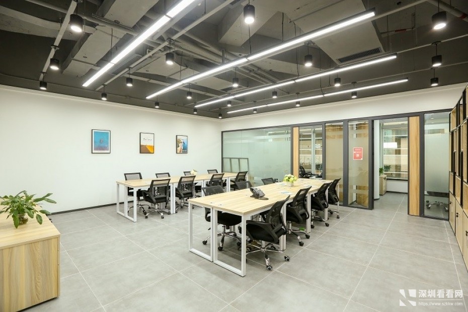 布吉南岭精装修3人间办公室特价月租1280元可以注册公司