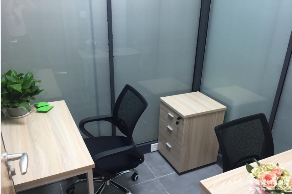 出租宝安办公室卡位提供红本