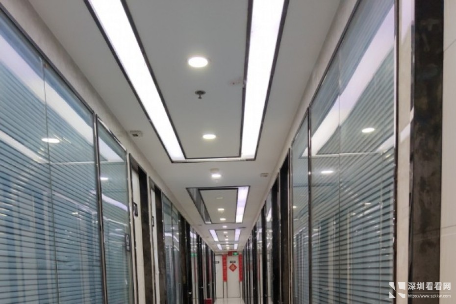 华强北赛格小型精装办公室即租即用可注册带电脑即可办公