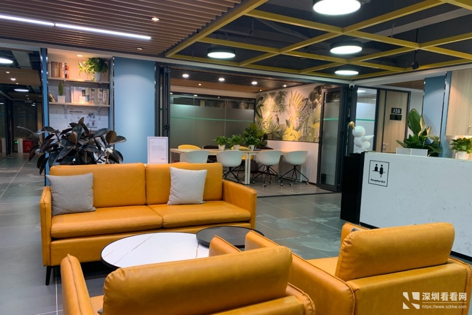 近凯旋荟购物中心近地铁口办公室直租有红本独立地址