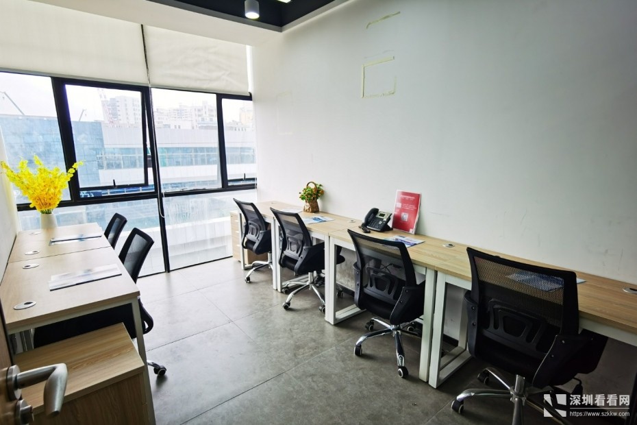 2013创业谷市孵化基地地铁物业新装中小型办公室出租
