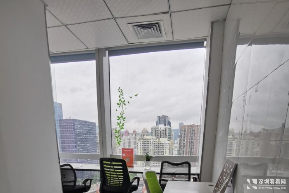 福田星河COCO对面甲级写字楼小型办公室出租出红本