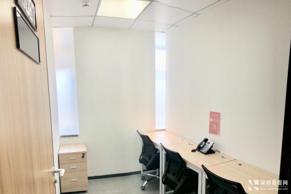 创业型小型办公室龙岗平湖禾花地铁口办公室深圳各区均有连锁