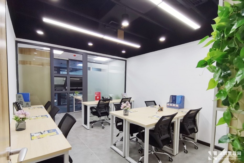 电商 传媒创业优选甲级写字楼小办公室直租免物业水电